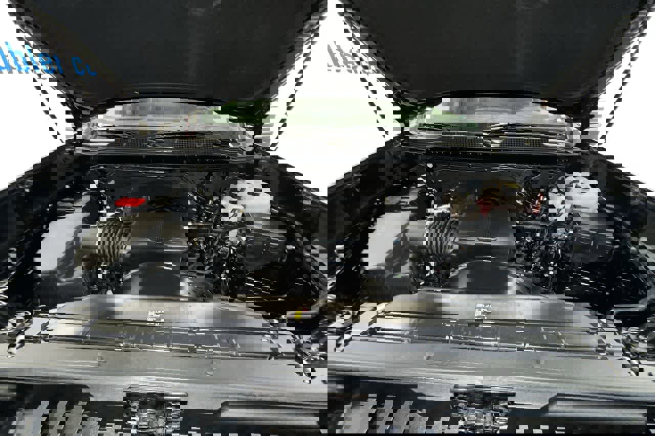 Used 2024 Chevrolet Silverado 2500 Custom w/ Custom Convenience Package image 11