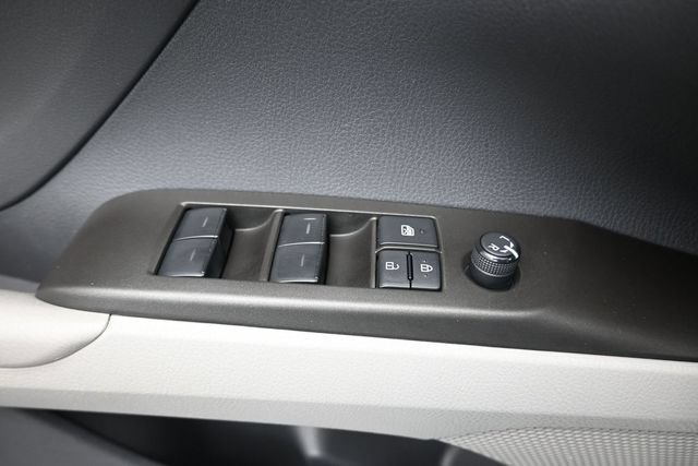 Used 2022 Toyota Camry LE FWD image 16