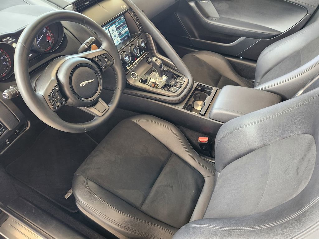 Used 2015 Jaguar F-TYPE S image 18