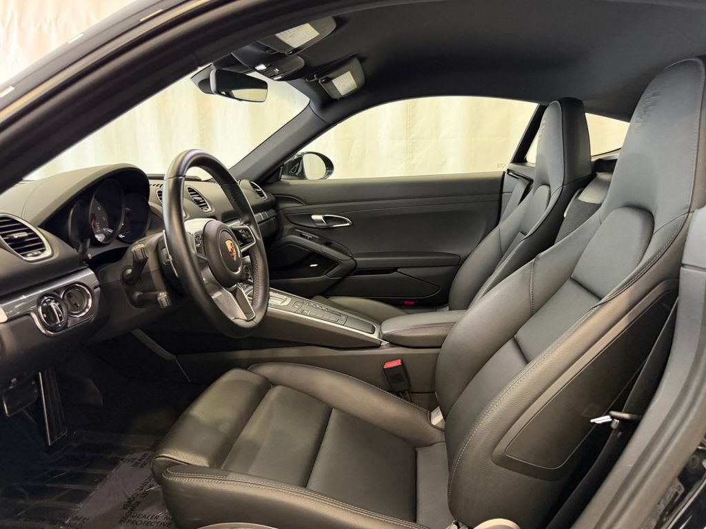 Certified 2019 Porsche 718 Cayman S RWD image 5