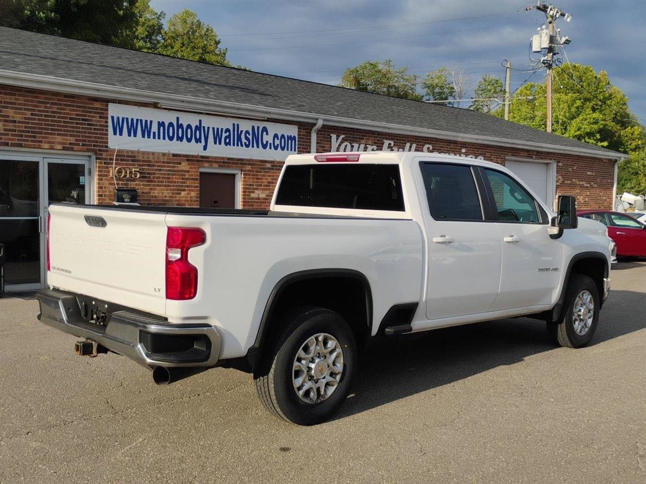 Used 2023 Chevrolet Silverado 2500 LT w/ Convenience Package AWD/4WD image 5