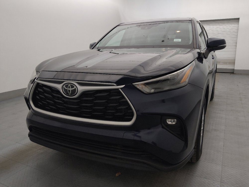 Used 2022 Toyota Highlander LE FWD image 15