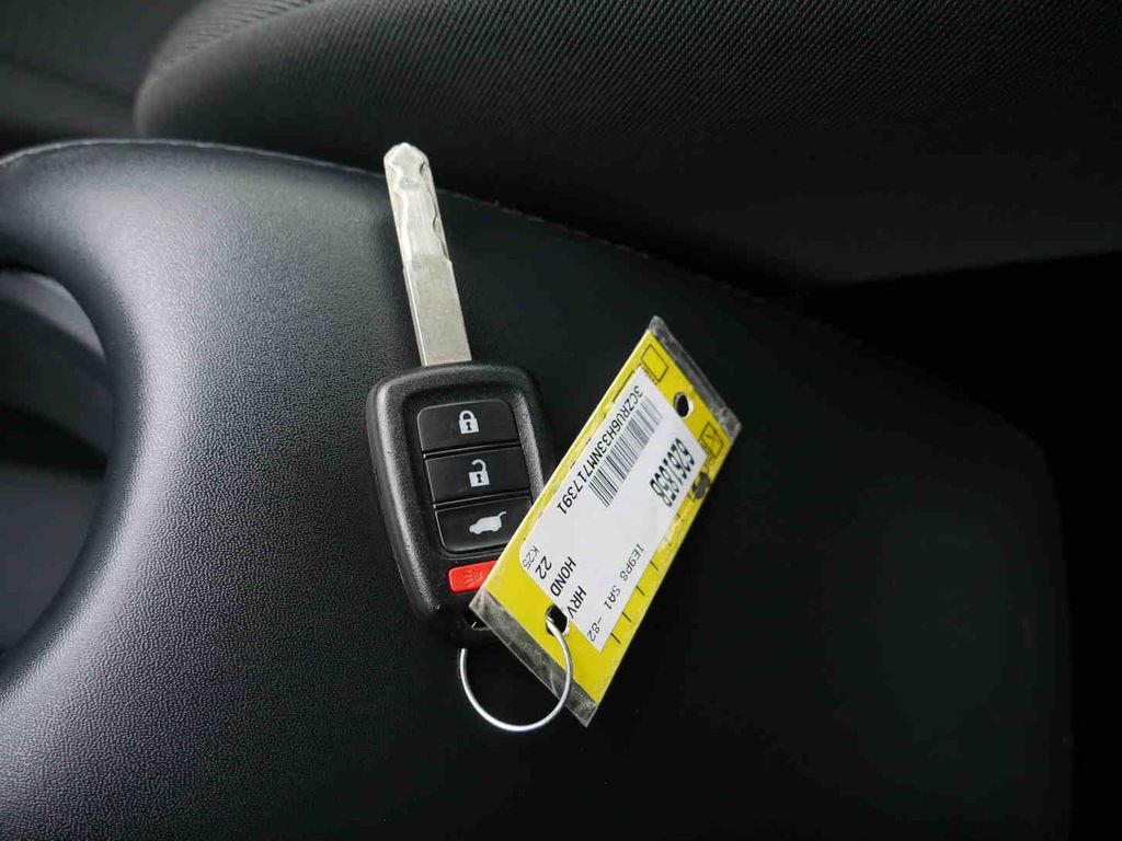 Used 2022 Honda HR-V LX image 30