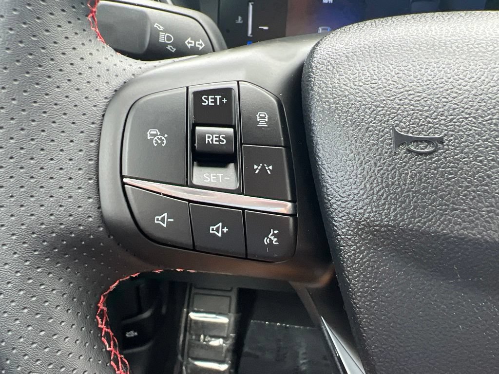 Used 2025 Ford Escape ST-Line w/ Tech Pack #1 FWD image 27