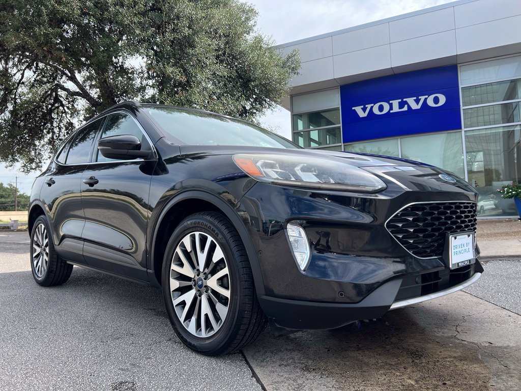 Used 2020 Ford Escape Titanium AWD/4WD image 1