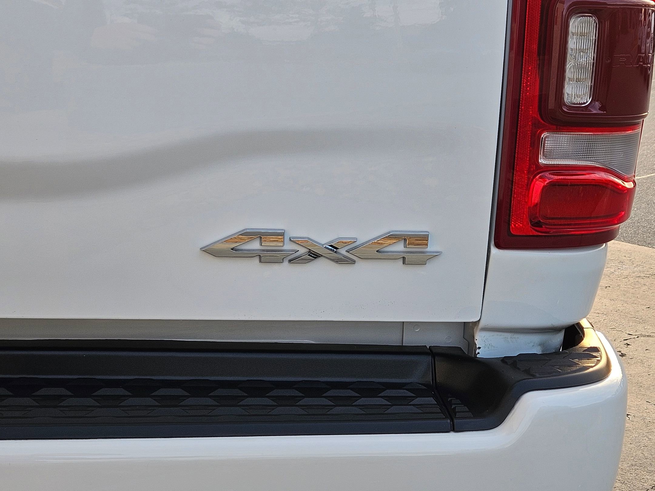 Used 2024 RAM 2500 Laramie image 30