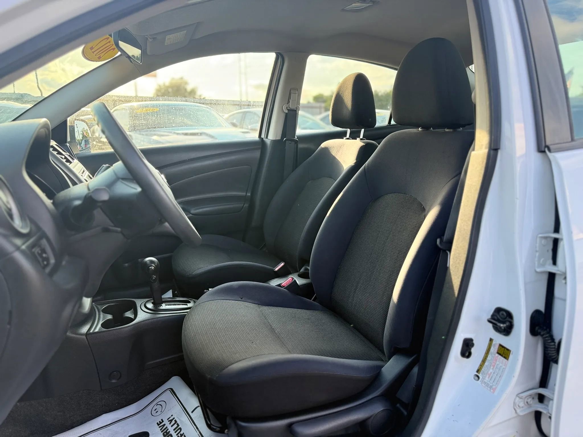 Used 2012 Nissan Versa SV FWD image 17