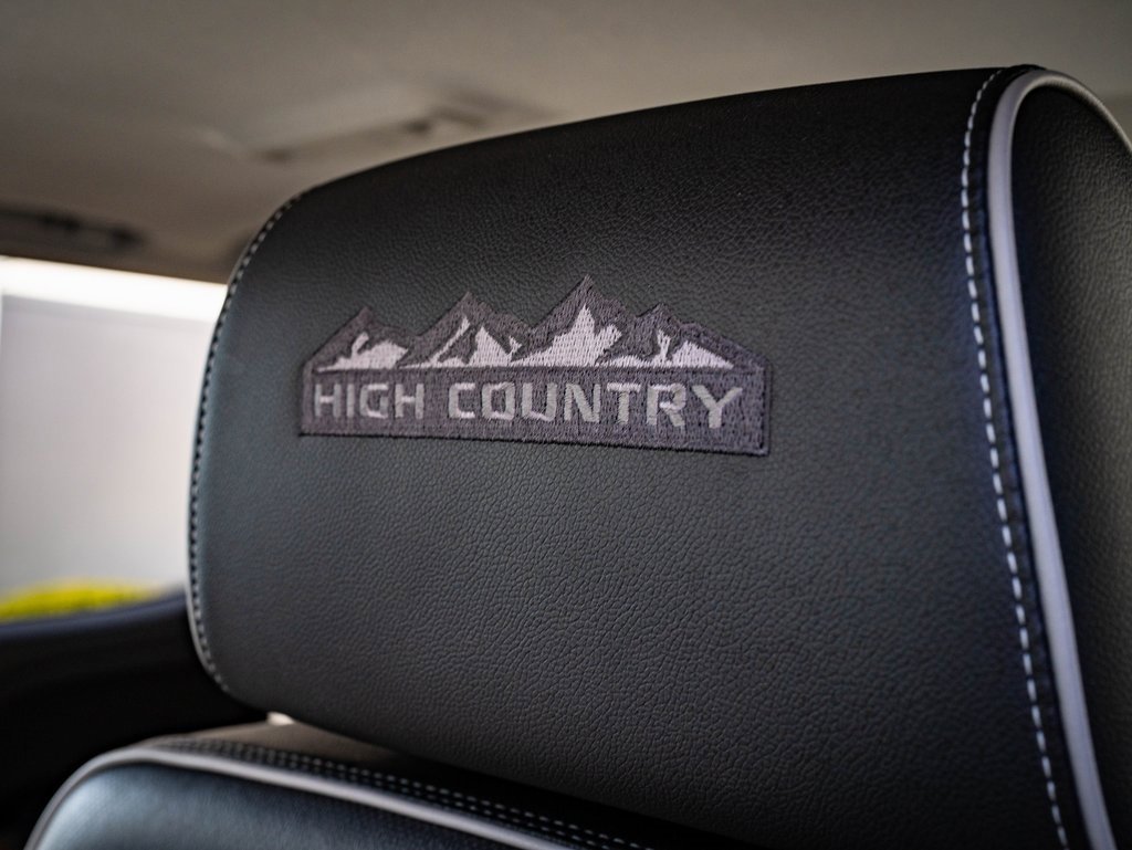 Used 2018 Chevrolet Silverado 2500 High Country image 26