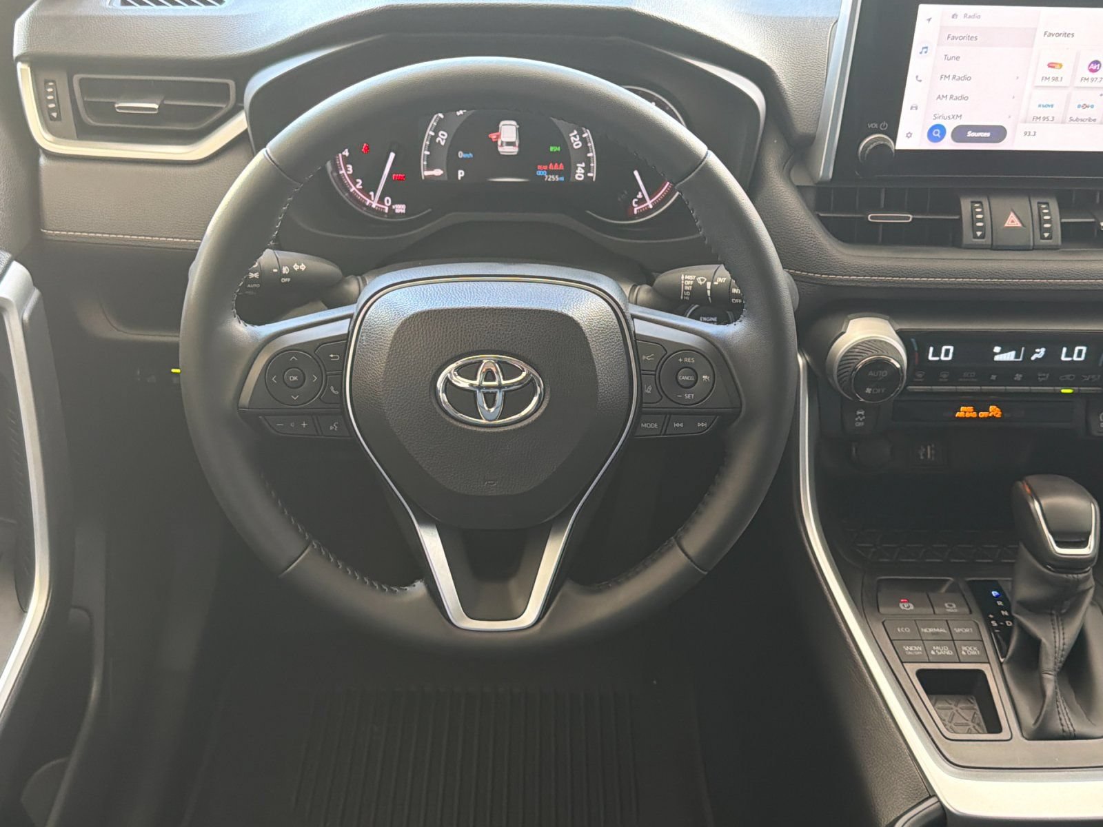 Used 2025 Toyota RAV4 XLE Premium AWD/4WD image 15