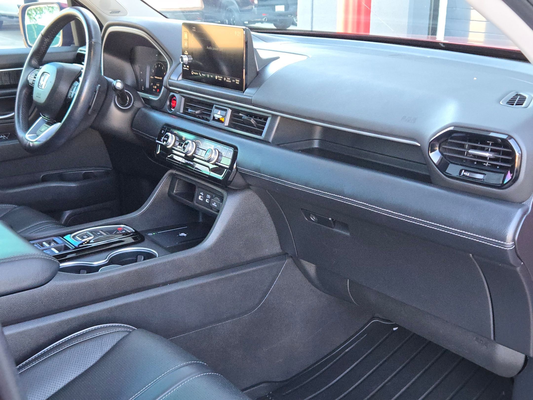 Used 2023 Honda Pilot Elite image 33