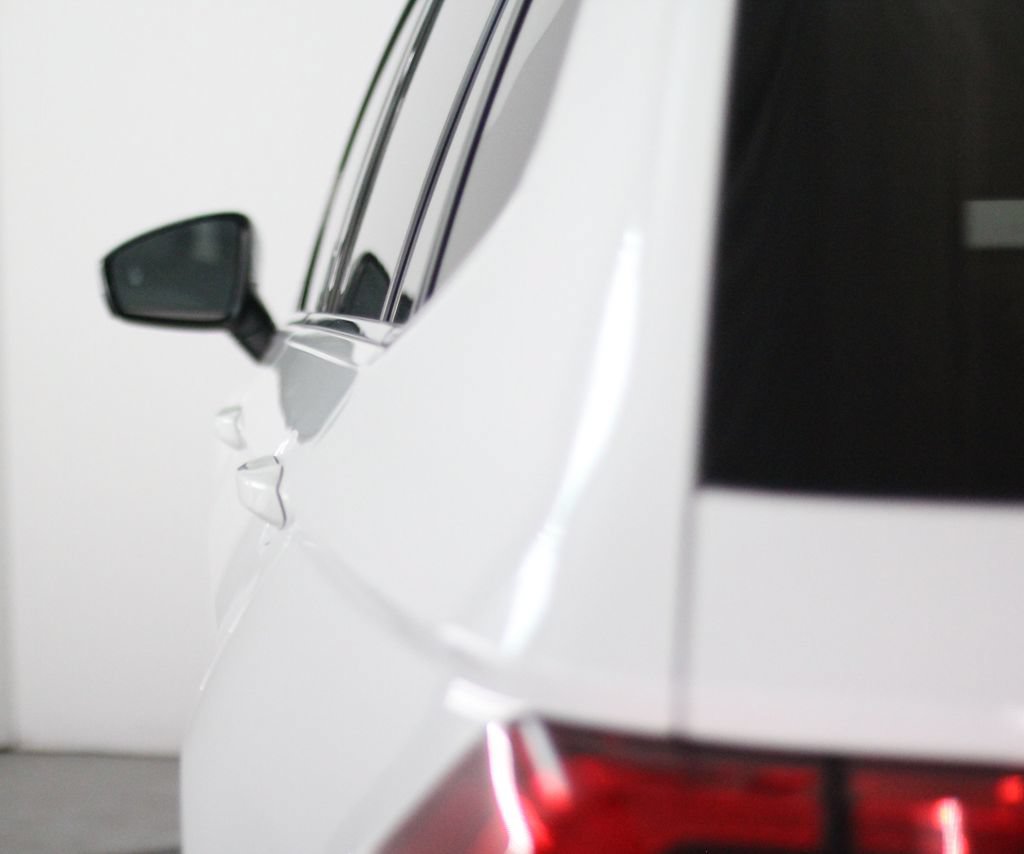 Used 2021 Volkswagen Tiguan SE w/ Panoramic Sunroof Package AWD/4WD image 60