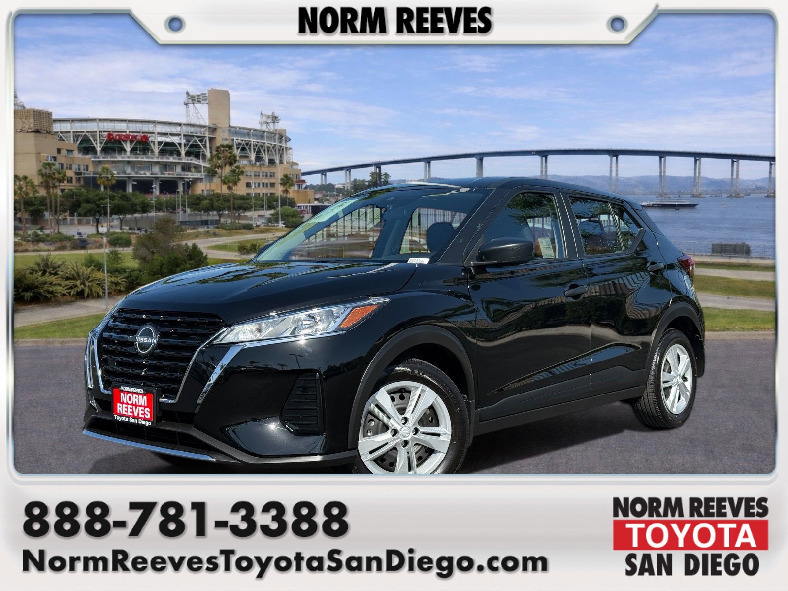 Used 2025 Nissan Kicks Play S FWD image 1