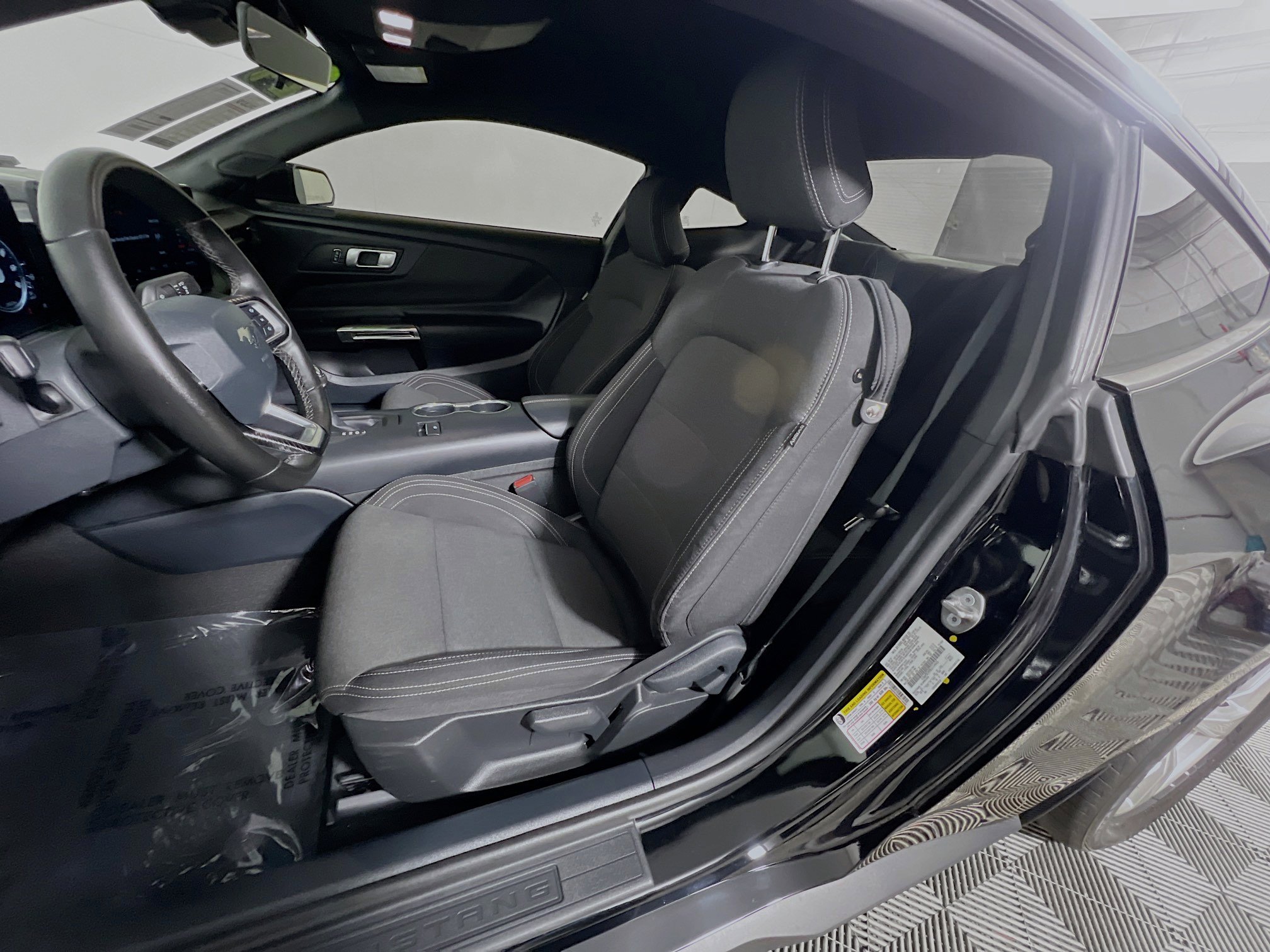 Used 2024 Ford Mustang EcoBoost image 15