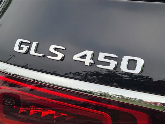 Used 2022 Mercedes-Benz GLS 450 4MATIC image 10