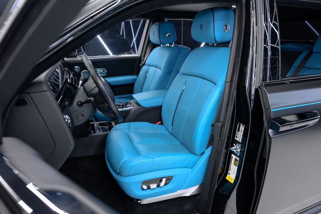 Used 2023 Rolls-Royce Phantom Sedan image 31