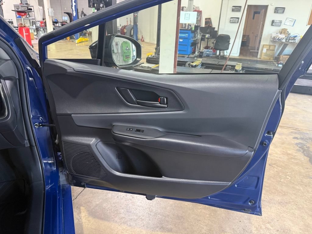 Used 2023 Toyota Prius LE FWD image 34