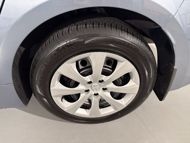 Used 2026 Toyota Corolla LE FWD image 7