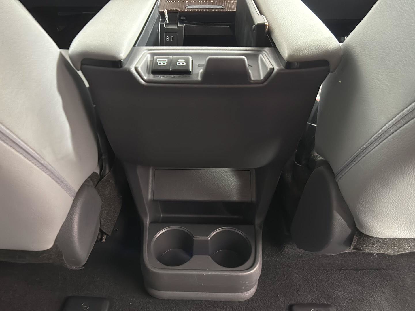 Used 2021 Toyota Sienna XLE FWD image 20