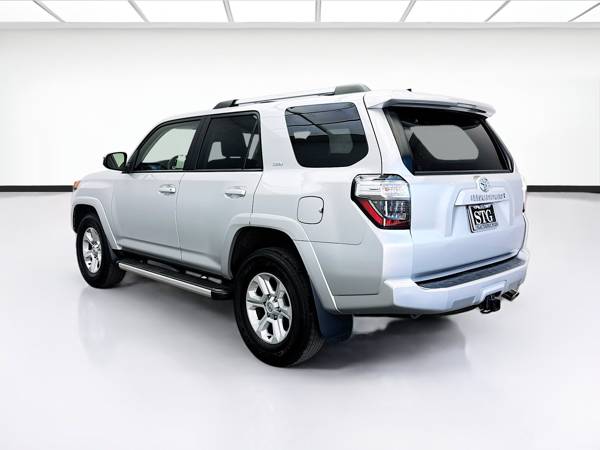 Used 2023 Toyota 4Runner SR5 RWD image 6