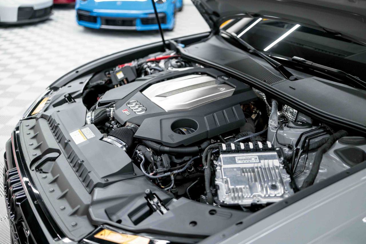 Used 2025 Audi RS 6 performance AWD/4WD image 94