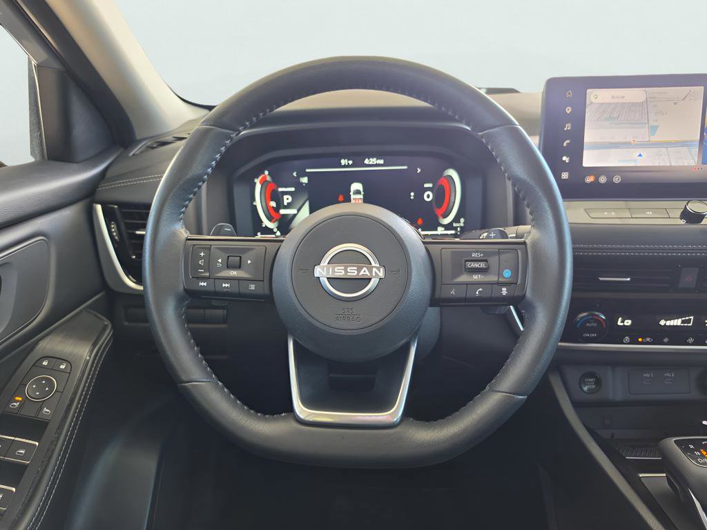 Used 2024 Nissan Rogue SL FWD image 19
