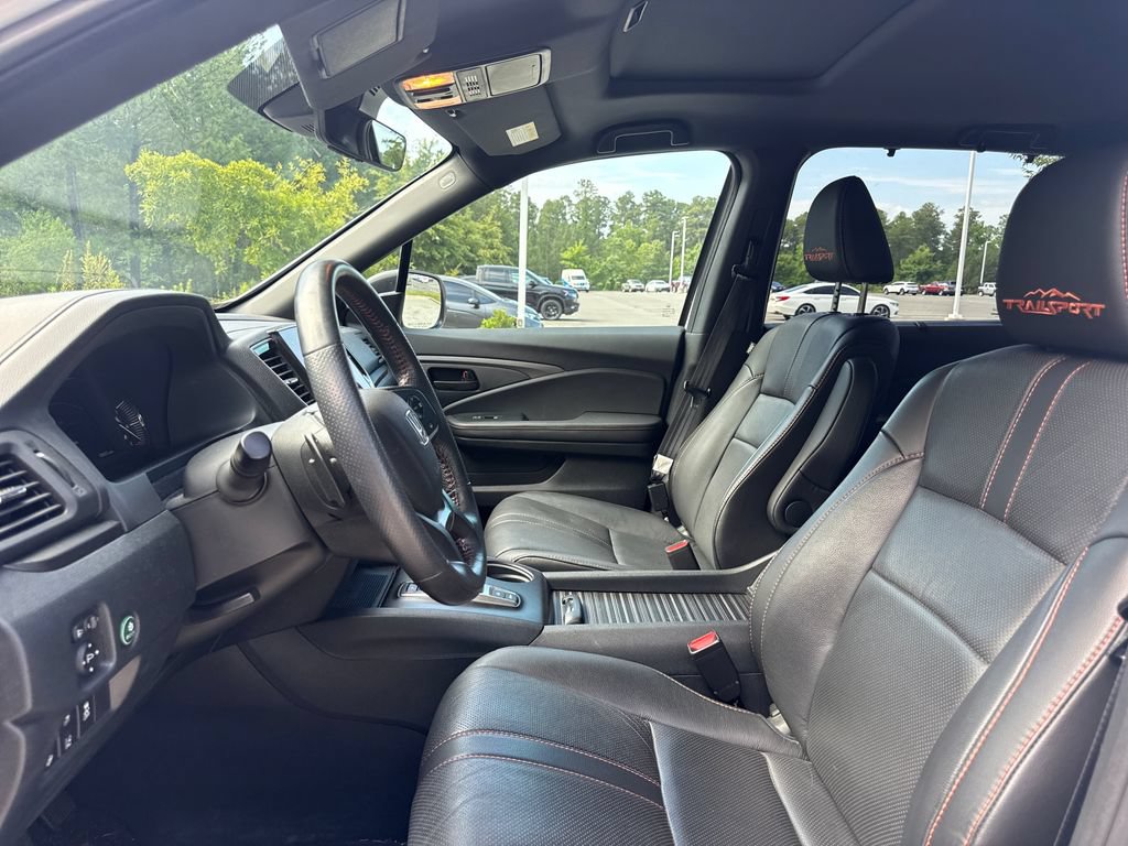 Used 2023 Honda Passport TrailSport image 12