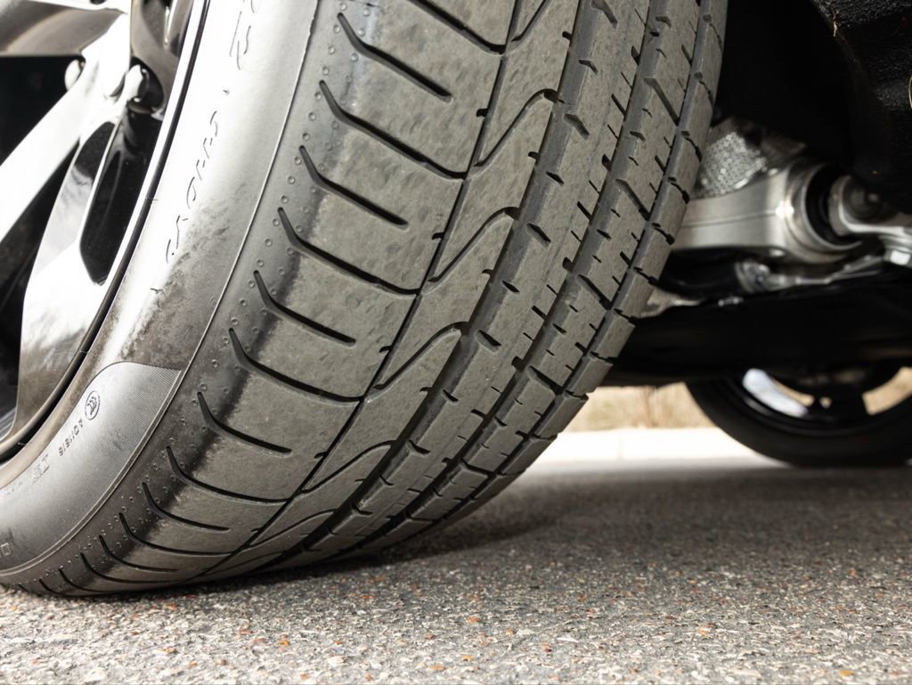 Used 2025 Bentley Bentayga V8 image 91