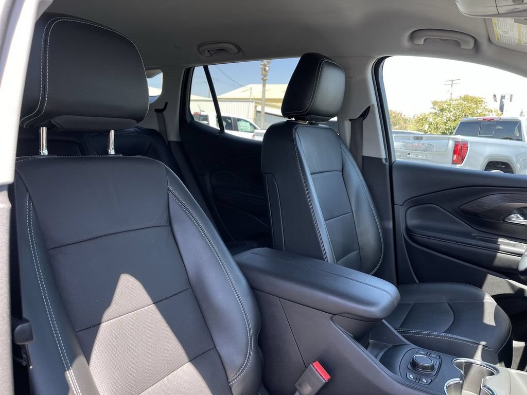 Certified 2024 GMC Terrain SLT FWD image 26
