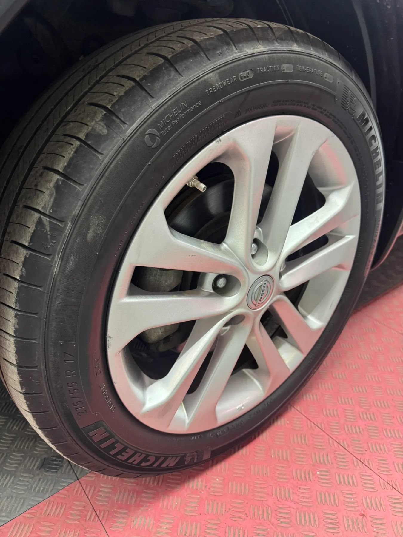 Used 2016 Nissan Juke SL AWD/4WD image 10
