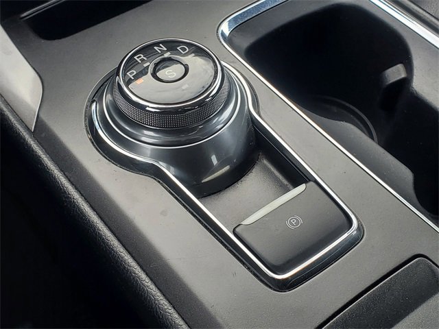 Used 2017 Ford Fusion SE w/ Fusion SE Technology Package image 29