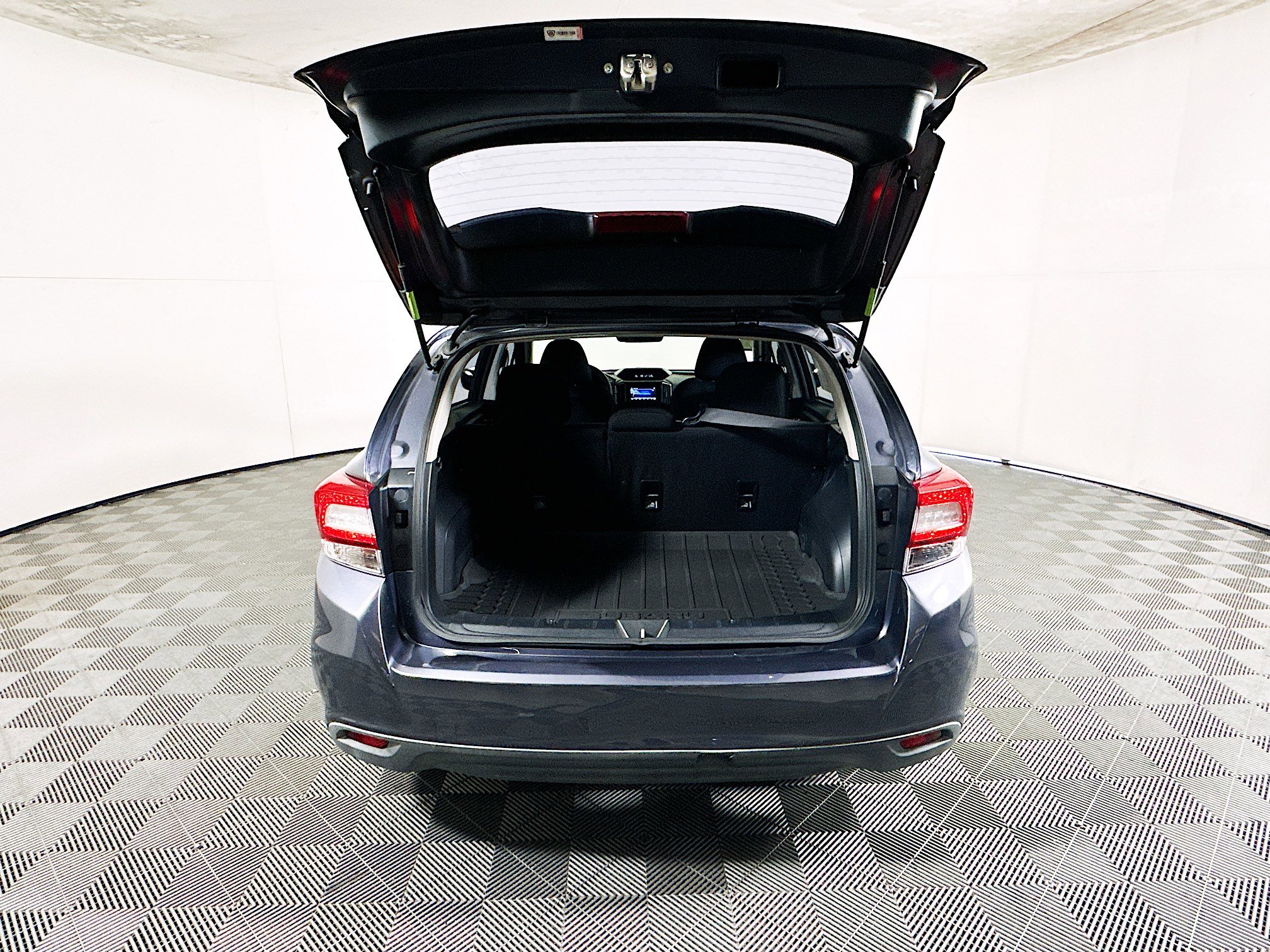 Used 2017 Subaru Impreza 2.0i AWD/4WD image 30