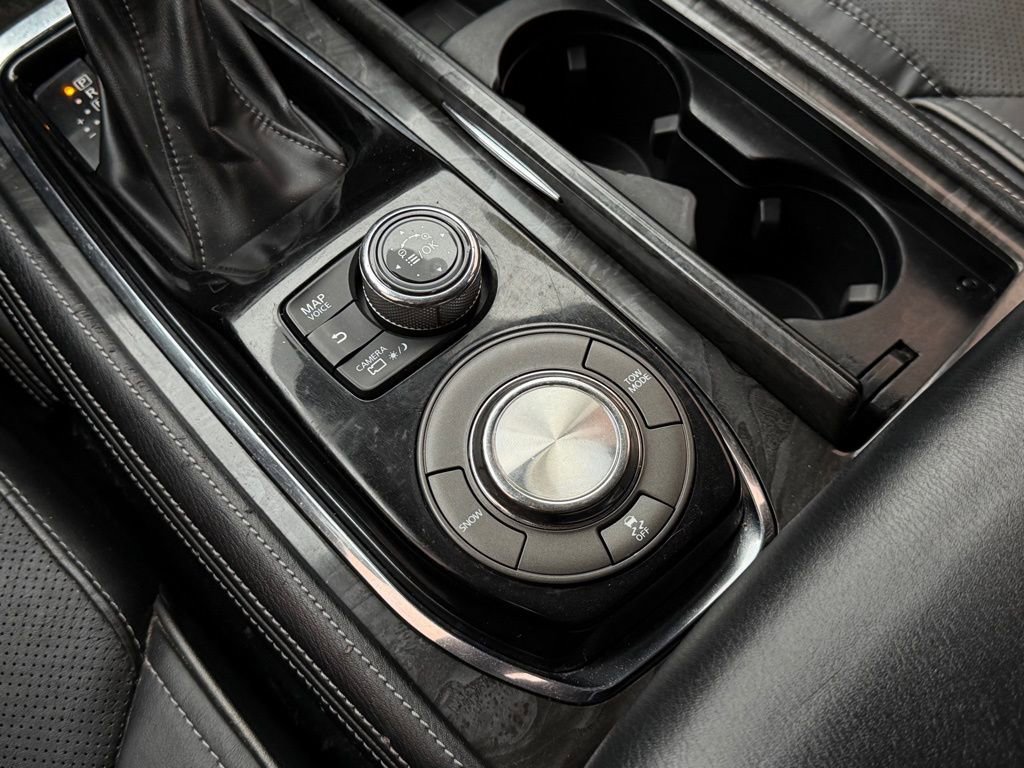 Used 2021 INFINITI QX80 Luxe image 39