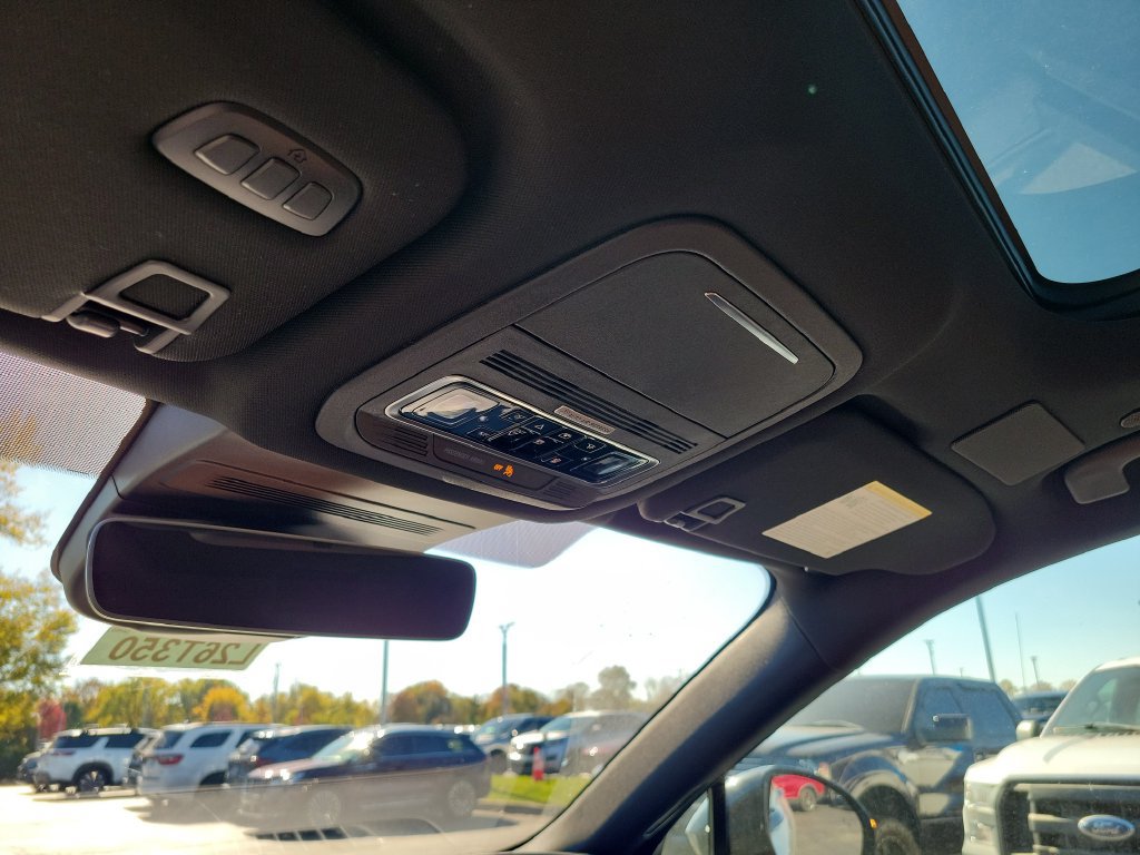 New 2026 Lincoln Nautilus Reserve AWD/4WD image 30