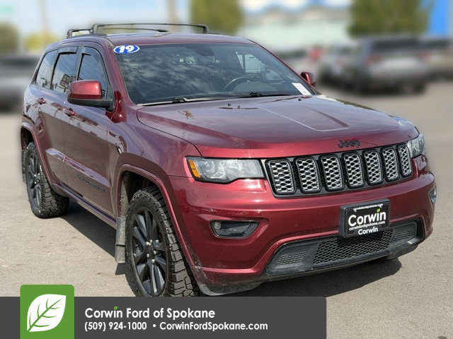Used 2019 Jeep Grand Cherokee Altitude