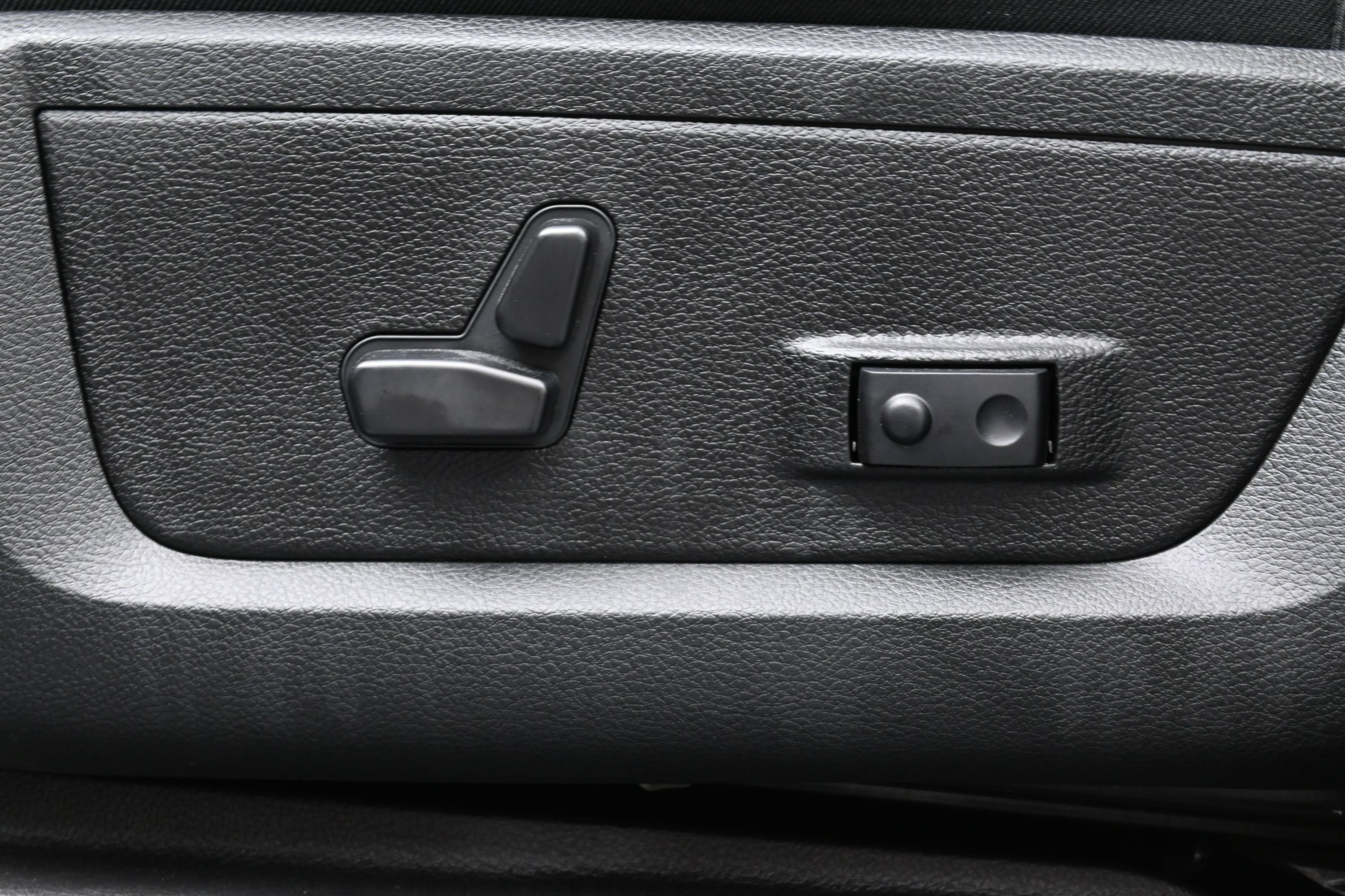 Used 2024 RAM 2500 Rebel AWD/4WD image 10