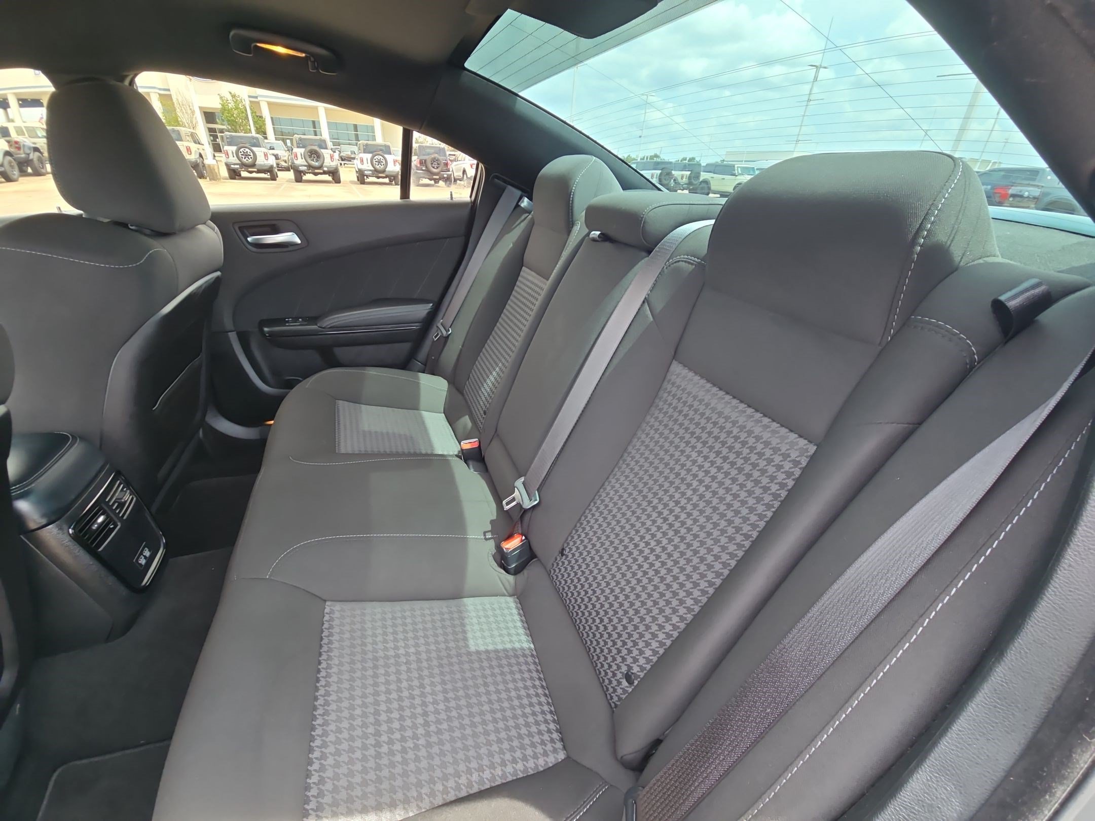 Used 2023 Dodge Charger R/T w/ Blacktop Package RWD image 25