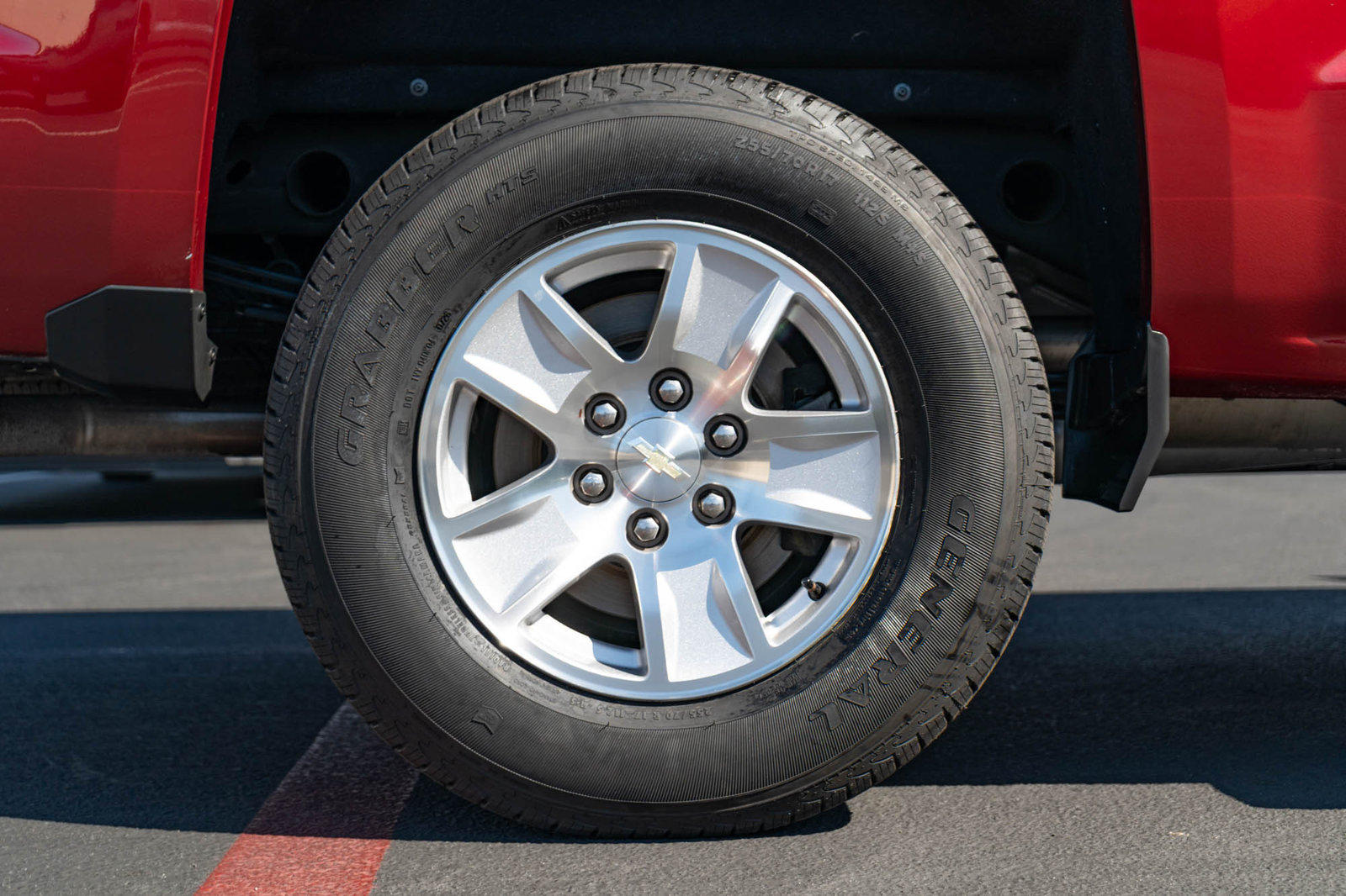 Used 2018 Chevrolet Silverado 1500 LT w/ LT Eassist Package RWD image 12