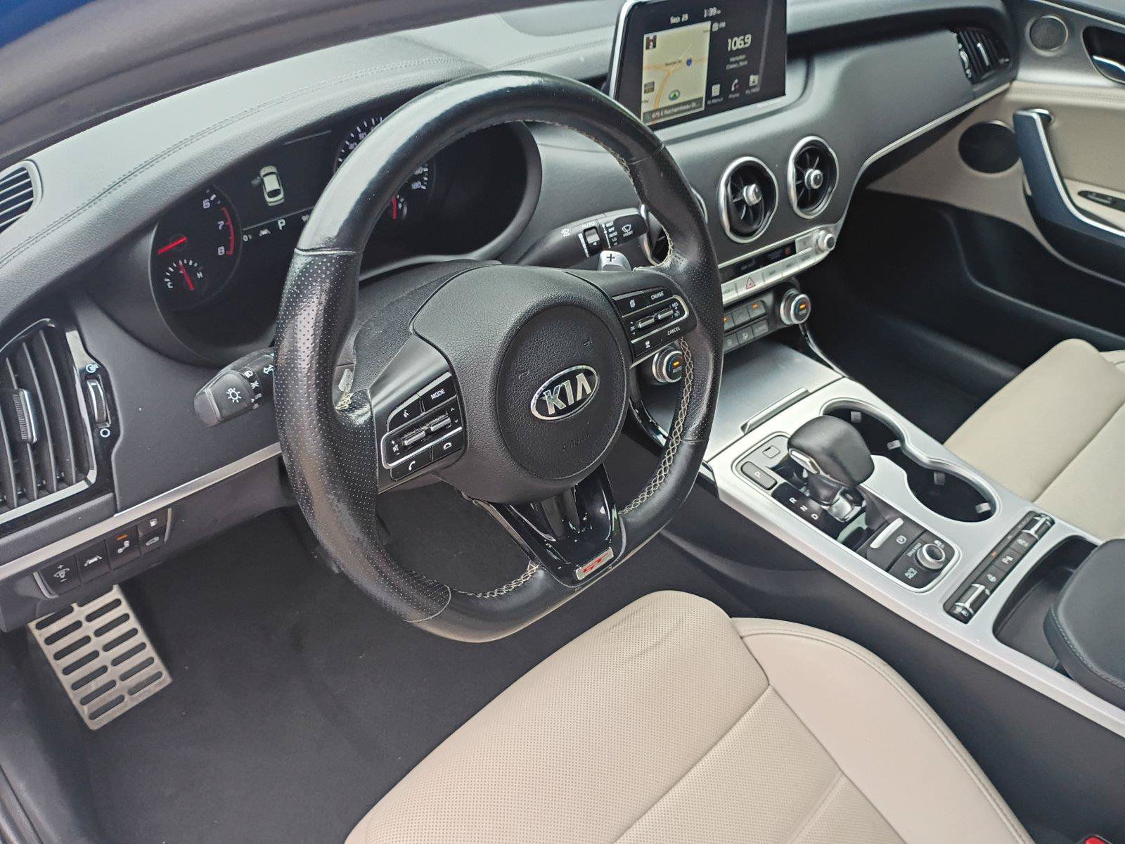 Used 2018 Kia Stinger GT2 AWD/4WD image 10