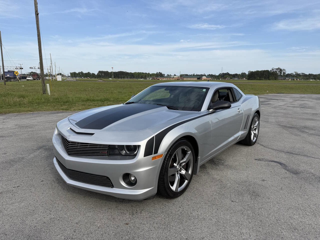 Used 2010 Chevrolet Camaro SS w/ RS Package RWD image 1
