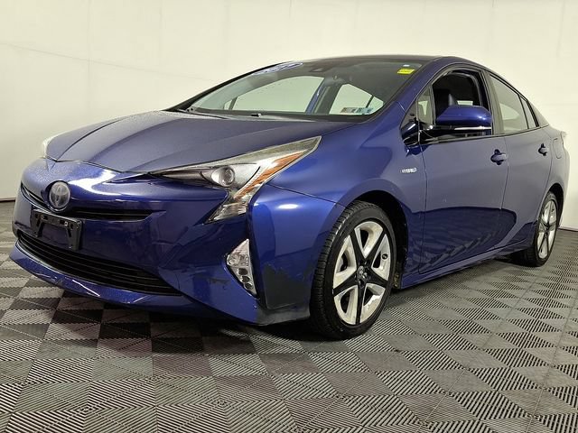 Used 2017 Toyota Prius Three Touring FWD image 6
