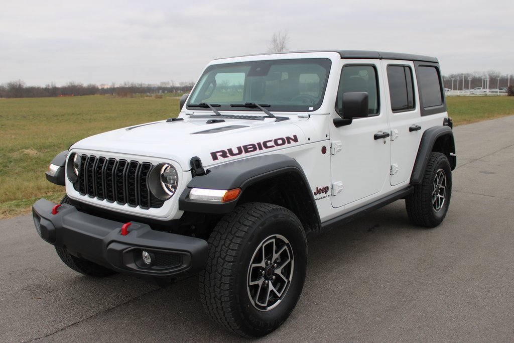 Used 2024 Jeep Wrangler Unlimited Rubicon image 3