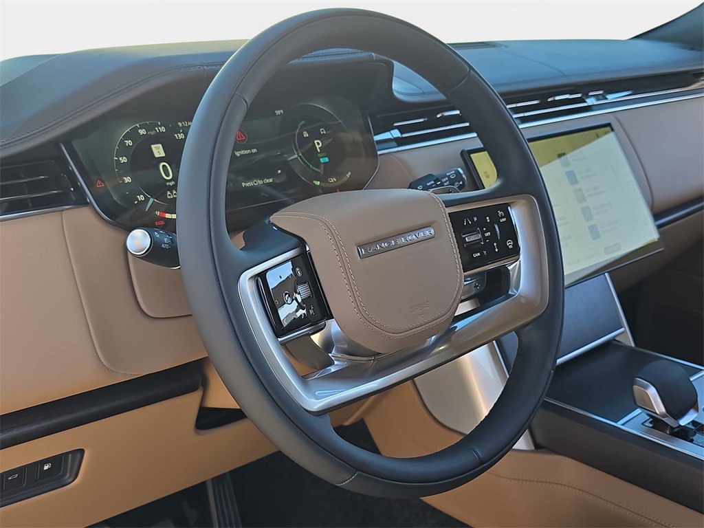 New 2026 Land Rover Range Rover SE image 17