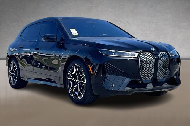 Used 2023 BMW iX M60 w/ Executive Package image 9