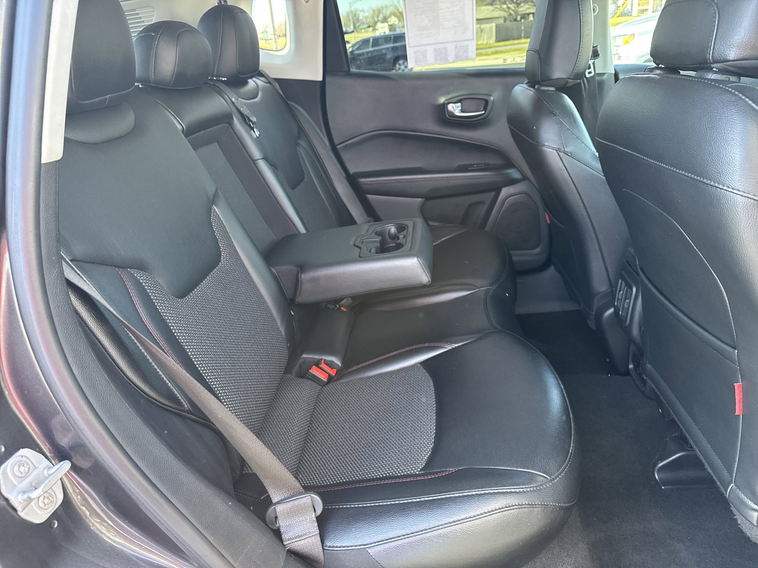 Used 2021 Jeep Compass Trailhawk image 11