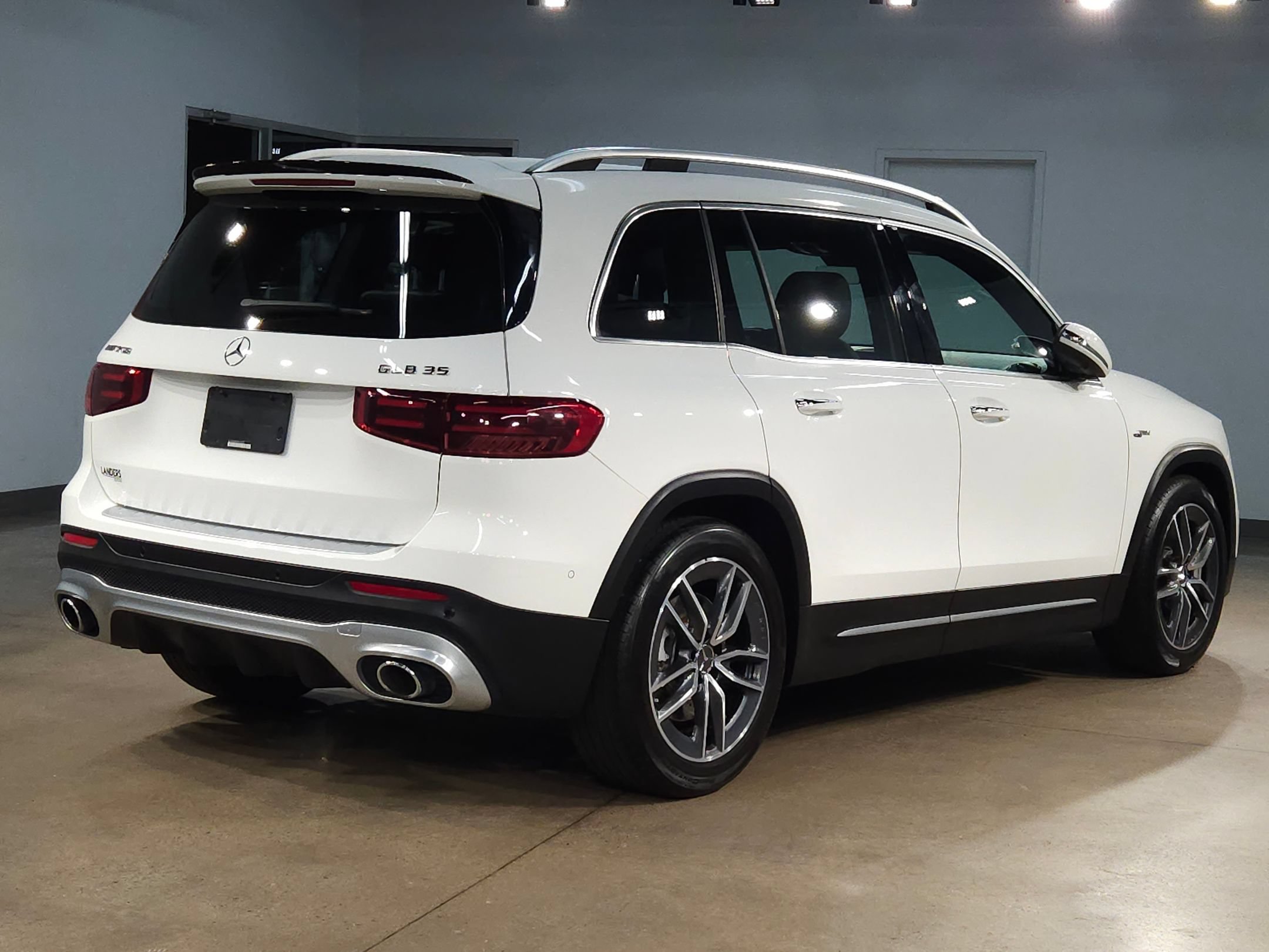 Used 2025 Mercedes-Benz GLB 35 AMG 4MATIC image 7