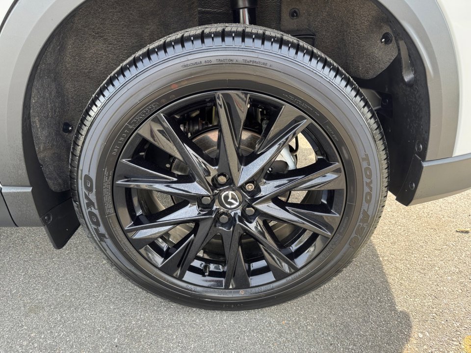 Certified 2025 MAZDA CX-5 Carbon Edition image 26