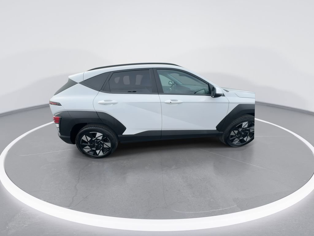 Used 2025 Hyundai Kona SEL image 9