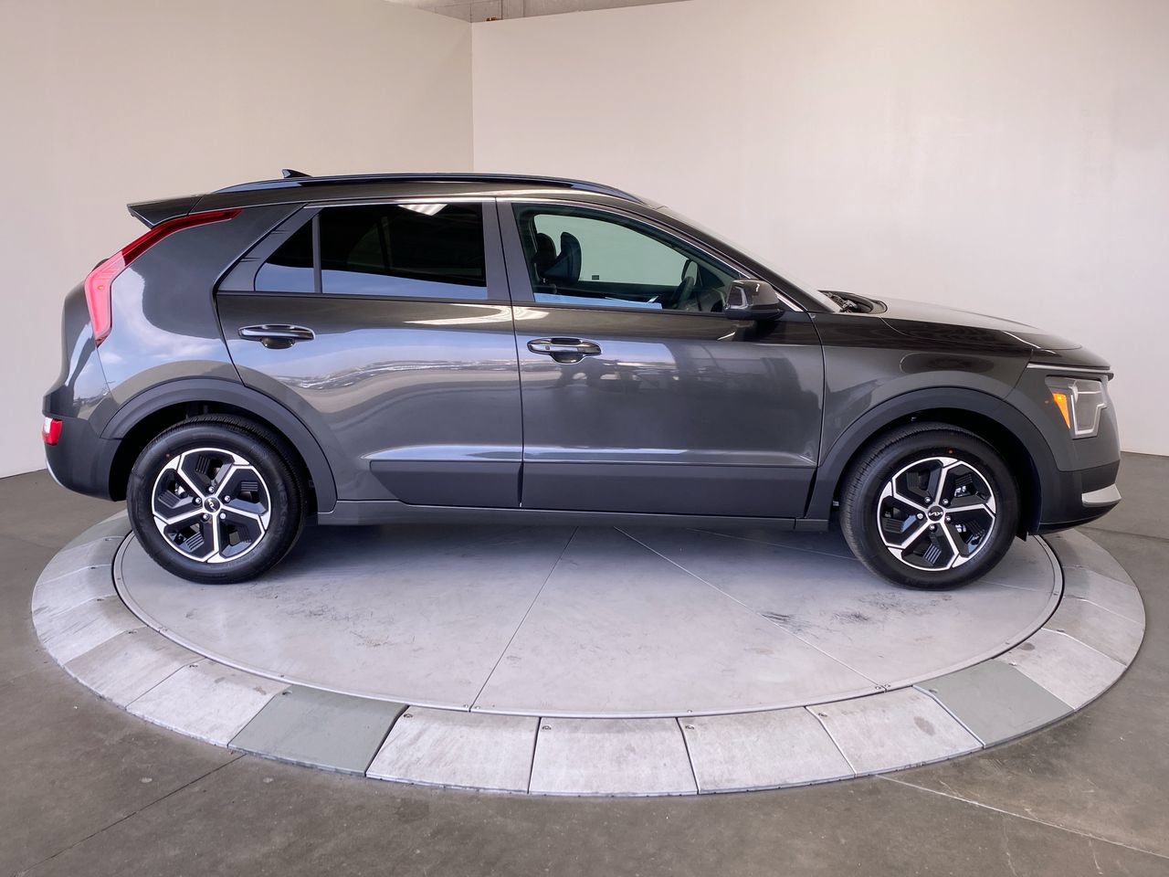 New 2026 Kia Niro EX w/ EX Premium Package FWD image 6