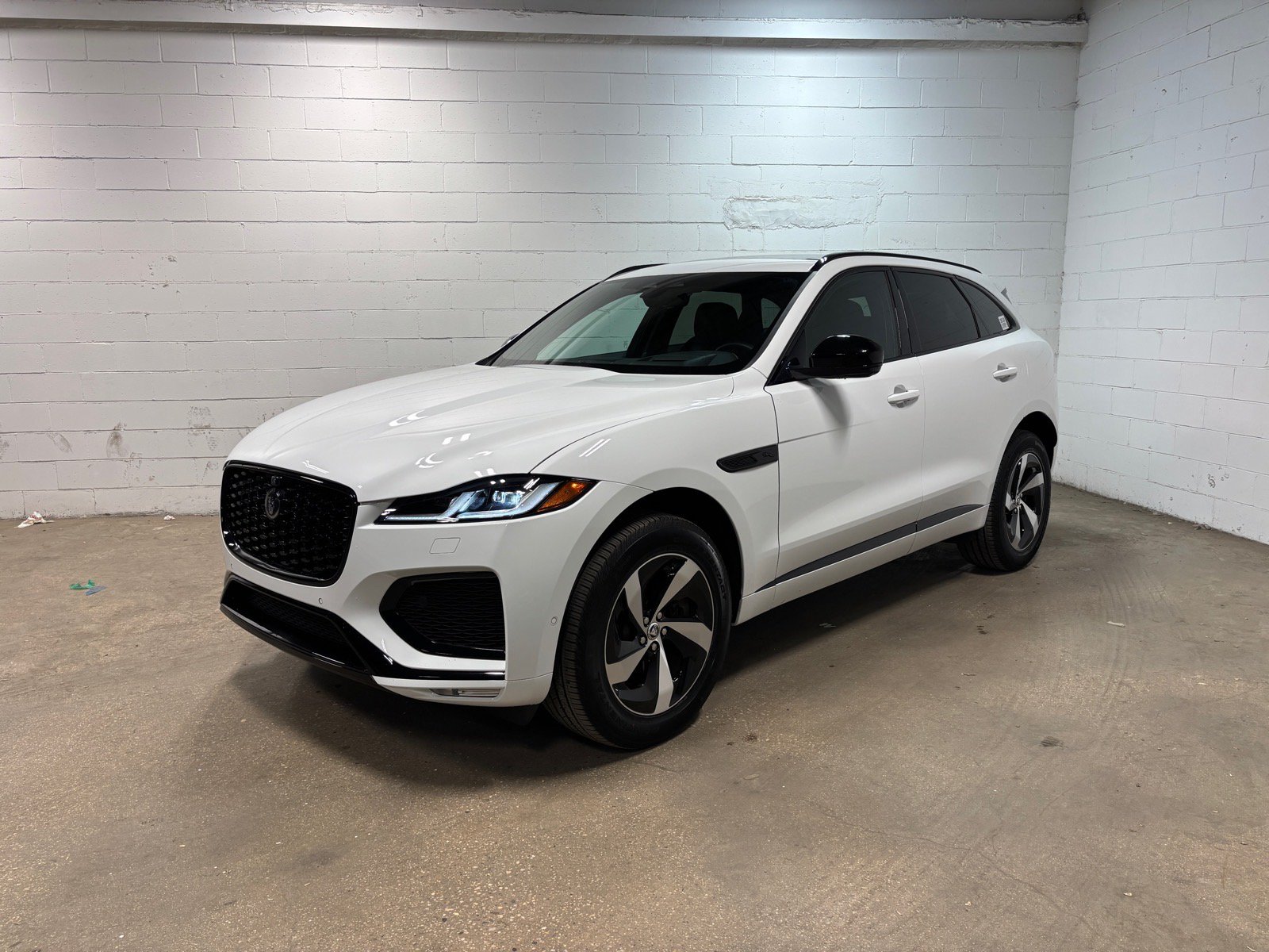 New 2026 Jaguar F-PACE R-Dynamic S AWD/4WD video 1