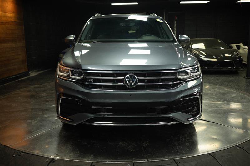 Used 2022 Volkswagen Tiguan SEL R-Line AWD/4WD image 3